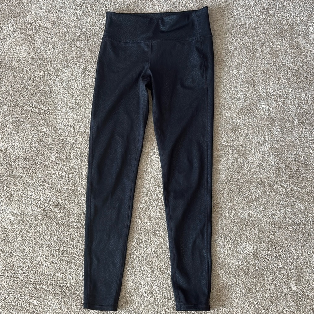 Athleta small snakeskin black yoga pant